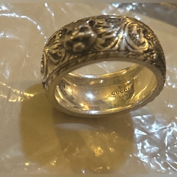 Gucci Feline Head Sterling Silver Ring - Picture 10 of 10